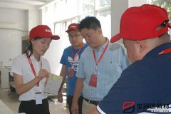 迪拜客戶來(lái)訪寶潤(rùn)達(dá)洽談外墻保溫裝飾一體板合作